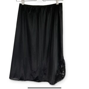 Vintage Skirt Slip S-M Black‎ Midi